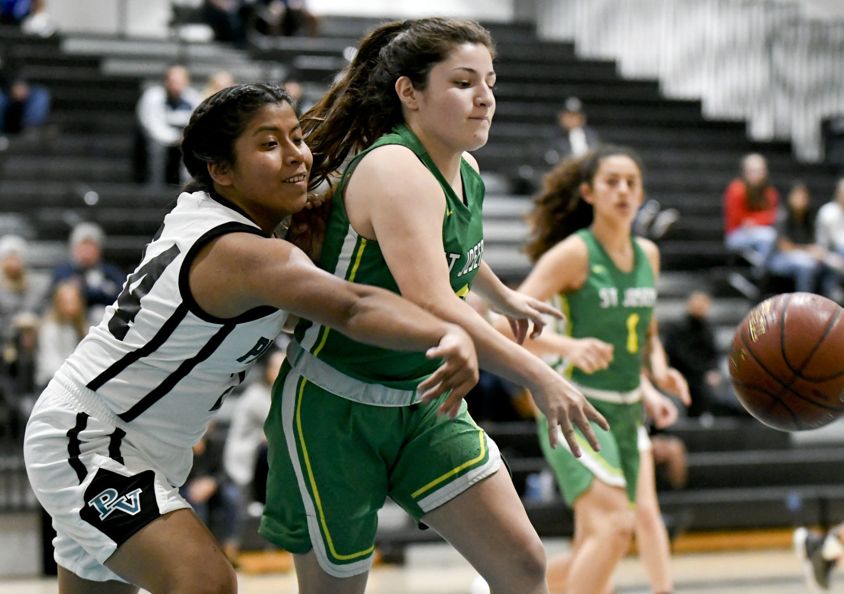 112619 SJ PV girls basketball 02.jpg